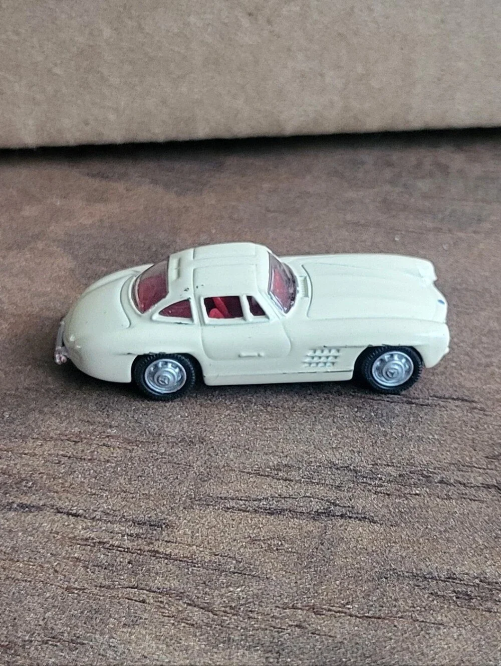 Malibu International dinky collection 1954-55 Mercedes-Benz 300 SL Gullwing